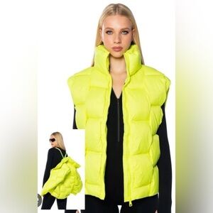 LIGHT UP THE NIGHT TEXTURED PUFFER VEST IN NEON YELLOW SIZE MEDIUM
